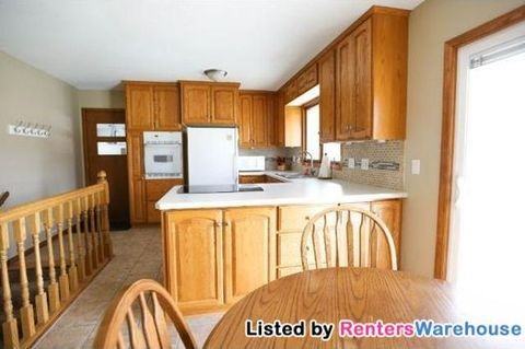 6840 Jefferson St NE - Photo 2 of 15