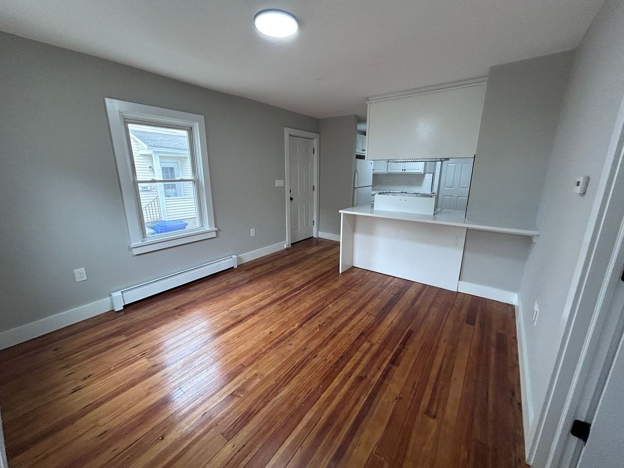 231 Beechwood Ave - Photo 4 of 17