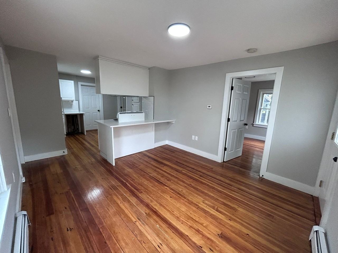 231 Beechwood Ave - Photo 6 of 17