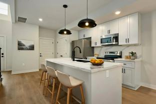246-256 Persimmon Rd - Photo 1 of 1