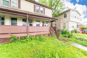 featured image of 2020 W 99th St