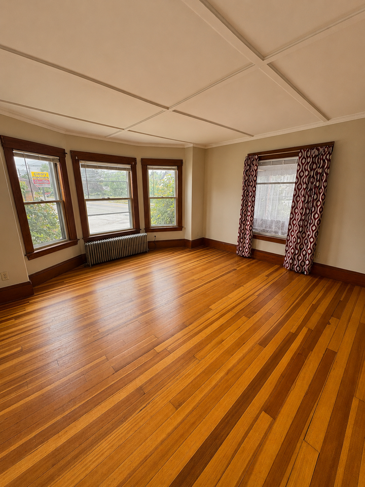 222 N Main St - Photo 6 of 24