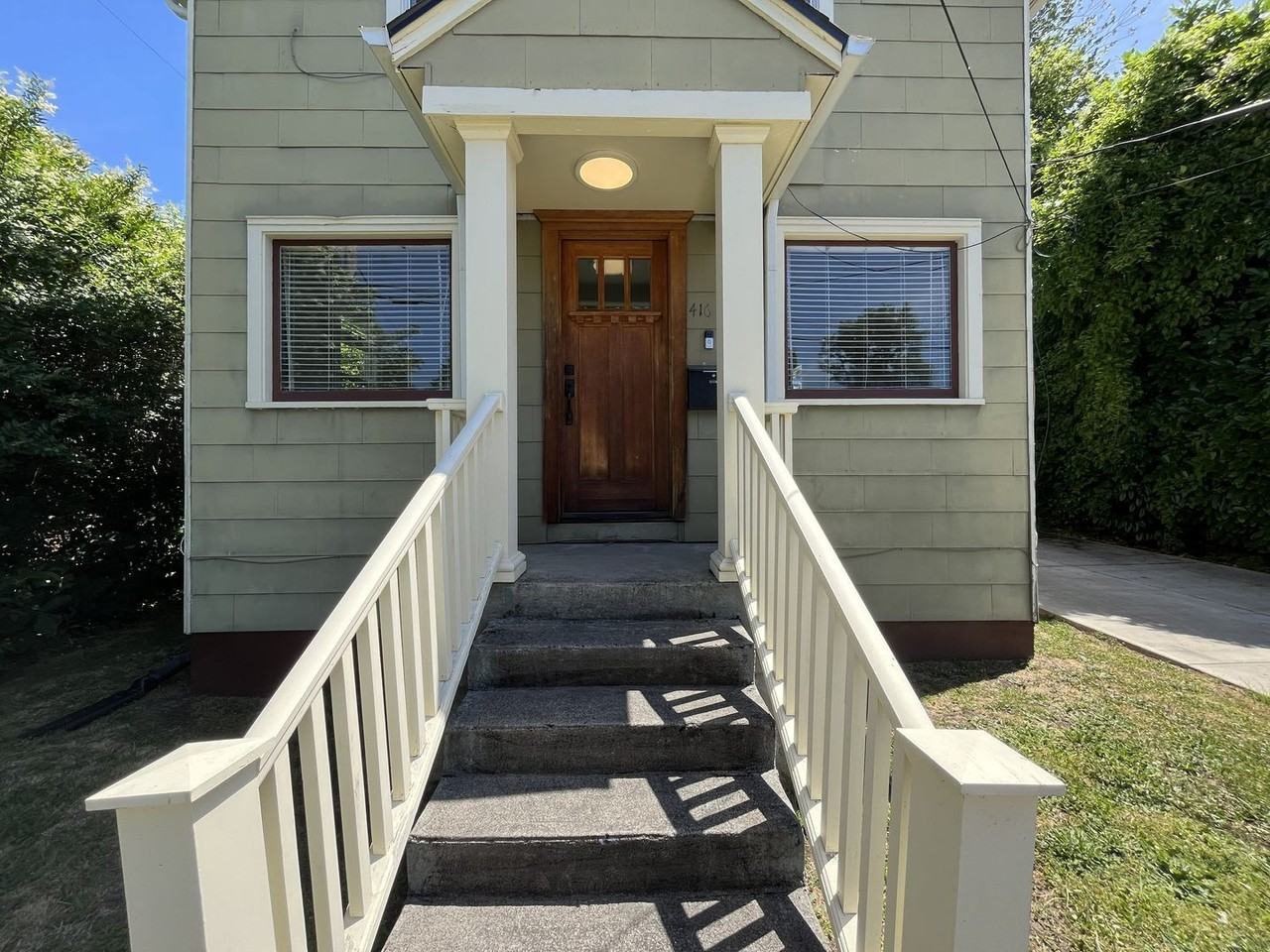 416 Se 32nd Ave - Photo 3 of 47