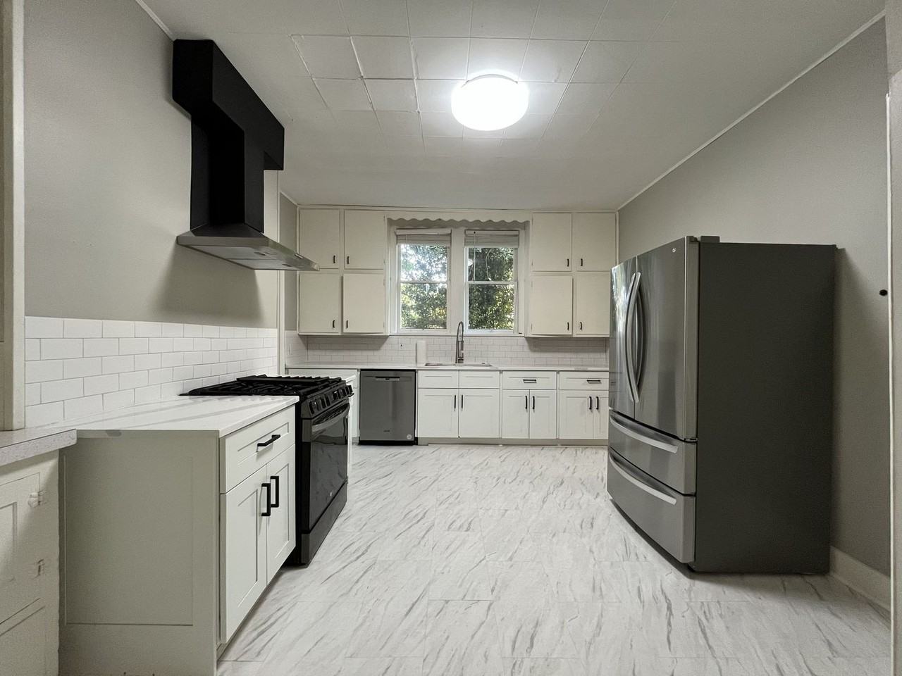 416 Se 32nd Ave - Photo 6 of 47