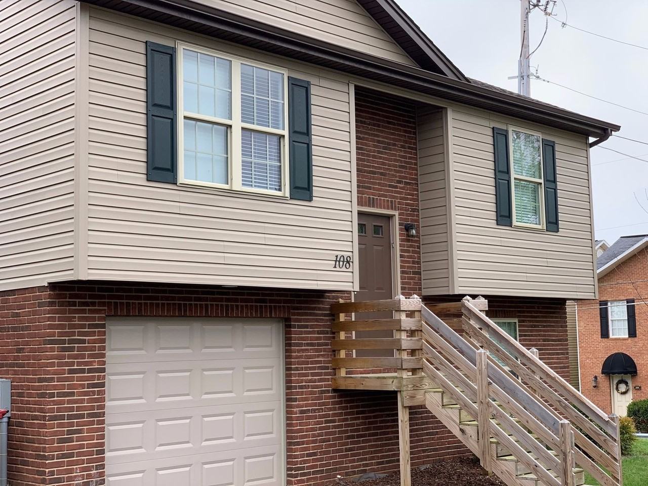 1720 Skyline Dr #108 - Photo 2 of 26