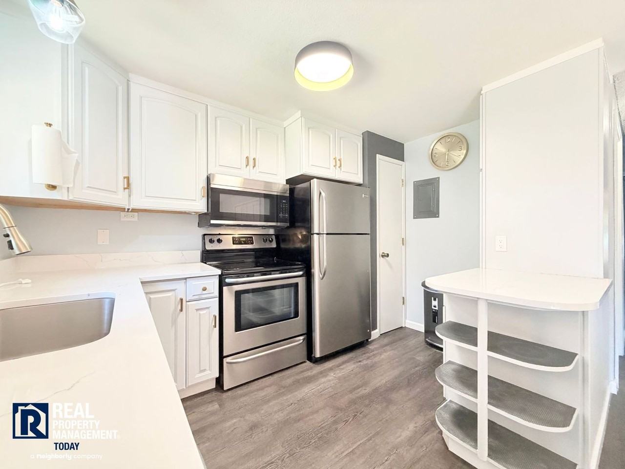 12824 62nd Ave Nw #D4 - Photo 5 of 23