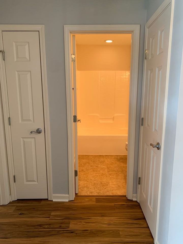 1032 Bridgeport Way - Photo 3 of 29
