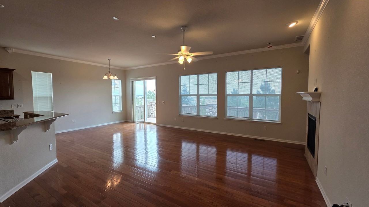 4673 Belford Cir - Photo 4 of 35