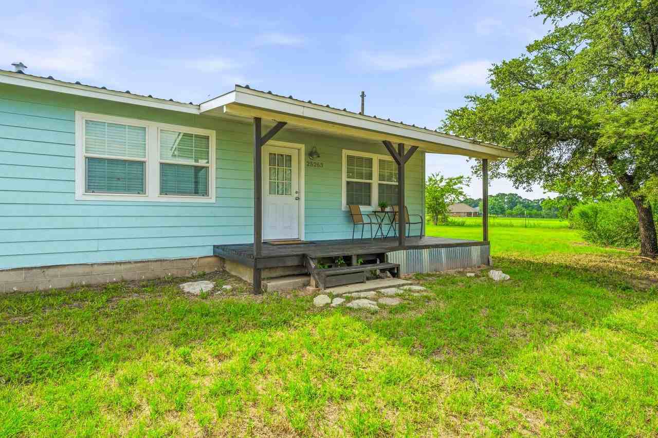 25263 N Us Highway 281 - Photo 3 of 35