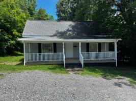 featured image of 216 W Lee Ave