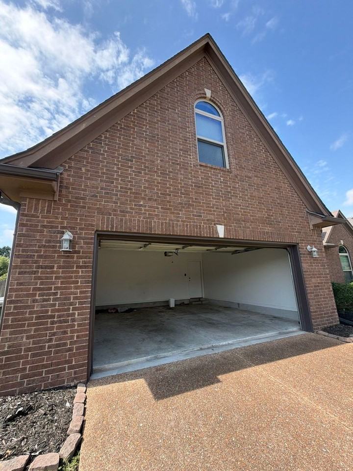6839 Hare Pointe Dr - Photo 3 of 25
