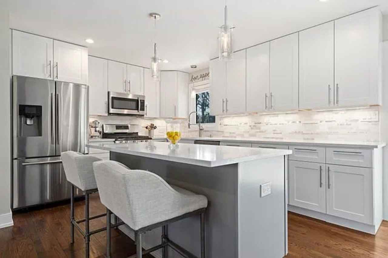 803 Rose Ave - Photo 5 of 18