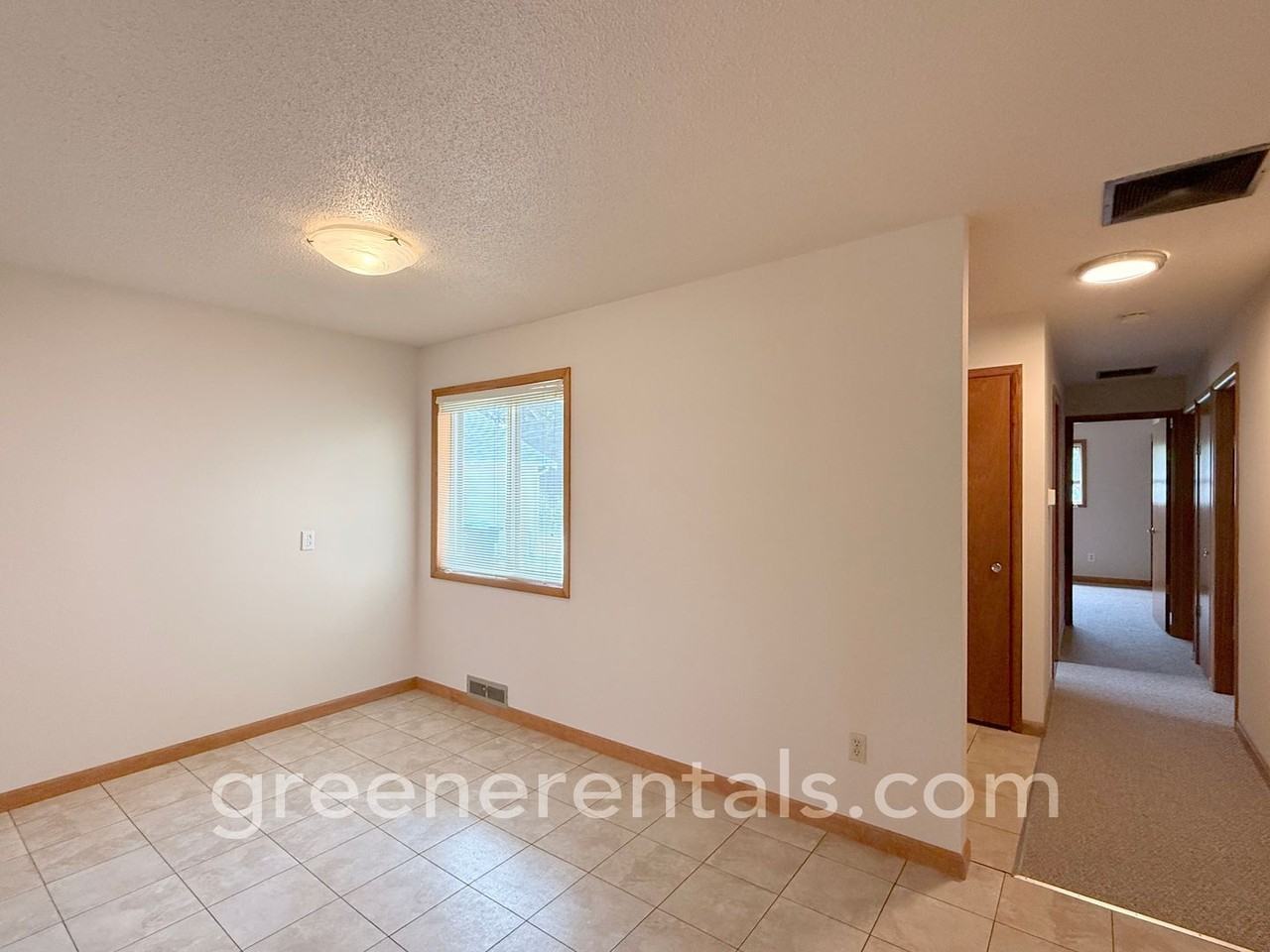 1616 10th Ave Sw - Photo 6 of 24
