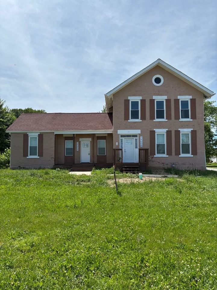 2400 Oberlin Ave - Photo 2 of 50