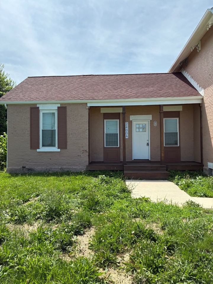 2400 Oberlin Ave - Photo 6 of 50