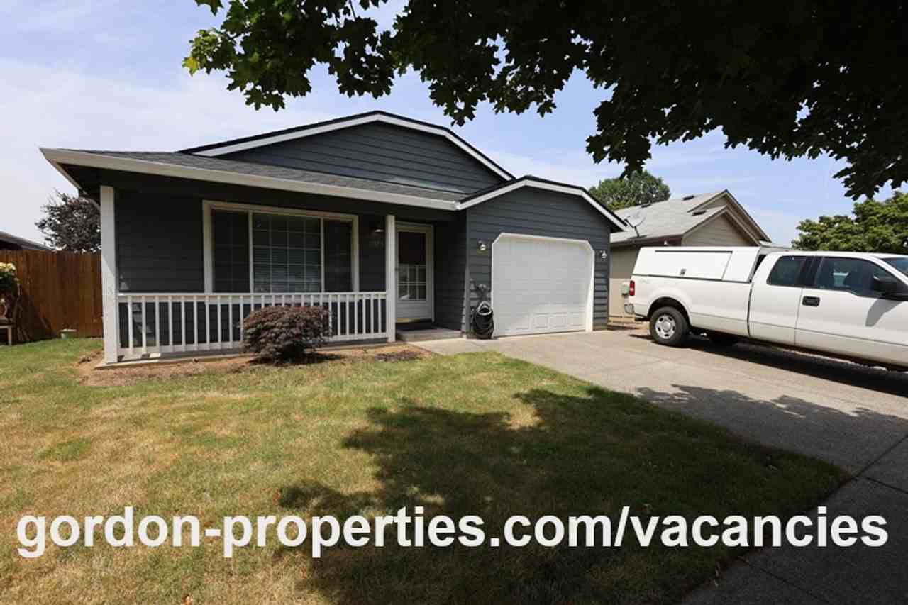 2373 Nw Stanley Ave - Photo 2 of 35