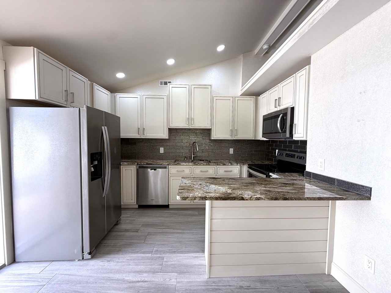 3131 Ashton Rd - Photo 7 of 17