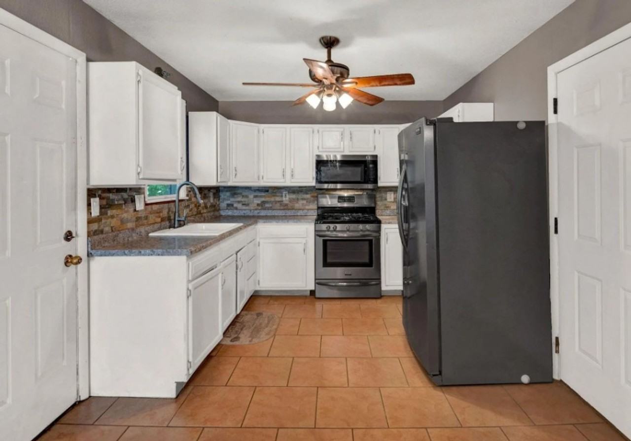3125 Se Dupont St - Photo 5 of 25