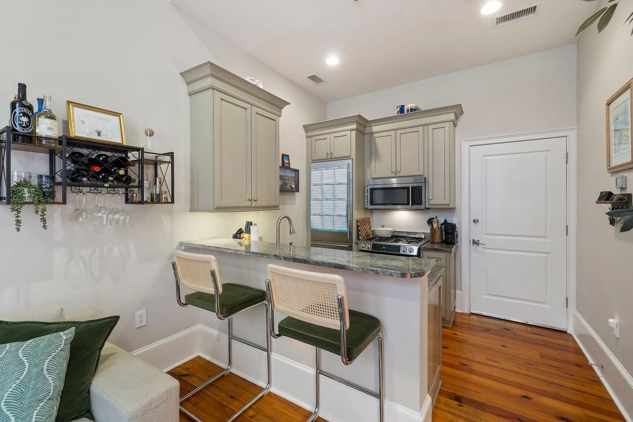 85 Cumberland St #3 - Photo 2 of 13
