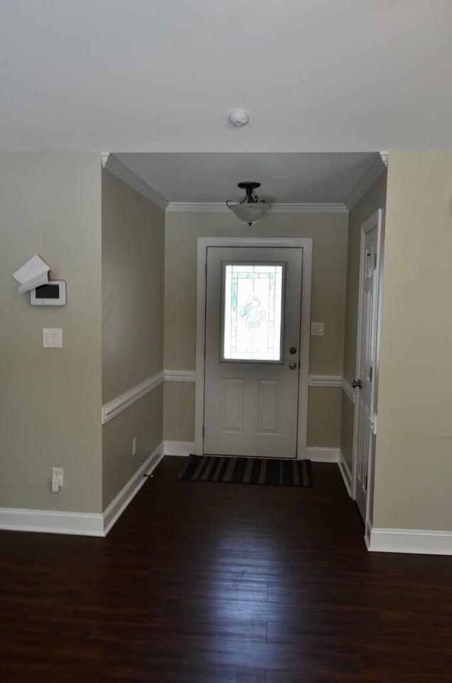 816 Stoneview Dr - Photo 3 of 21