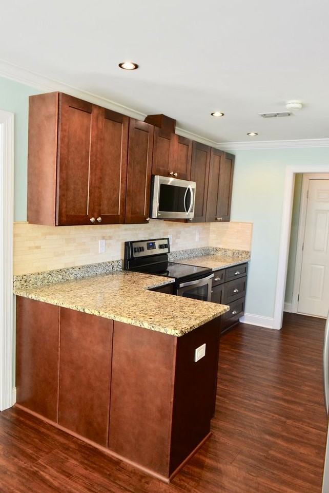 816 Stoneview Dr - Photo 7 of 21