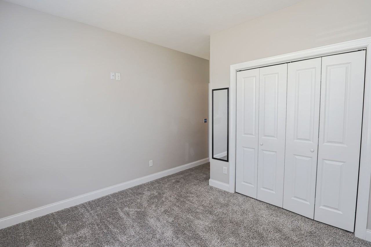1953 Kenlock Dr - Photo 5 of 22