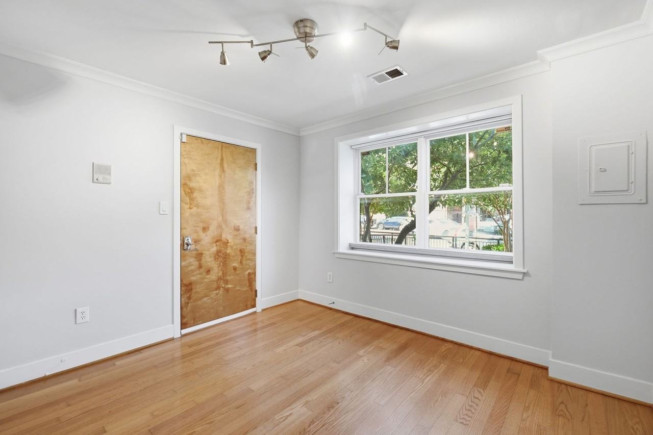 1413 11th St Nw #A - Photo 2 of 18