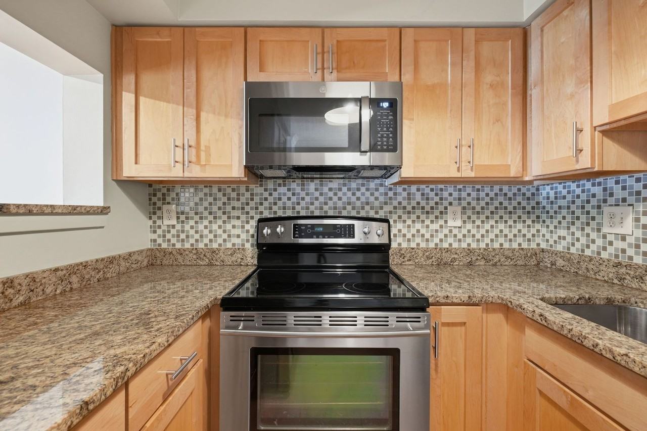 1413 11th St Nw #A - Photo 7 of 18
