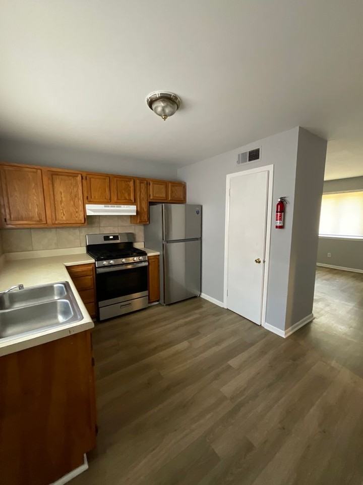 16 Pollux Cir E #4 - Photo 6 of 13