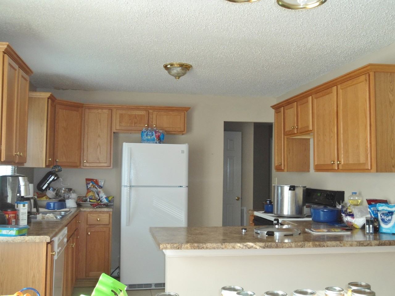 1833 Moncrief Rd - Photo 2 of 11
