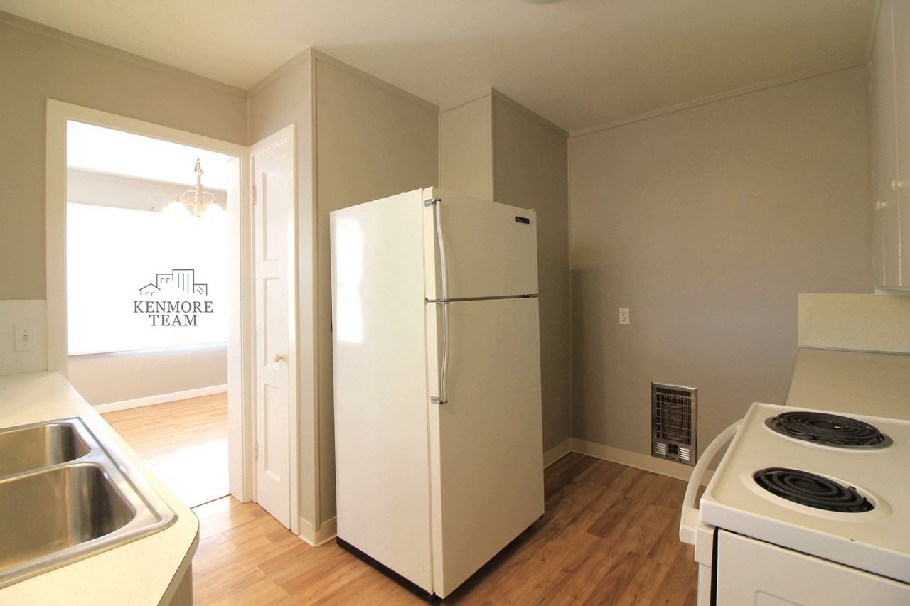 1207 Swift Blvd - Photo 2 of 12