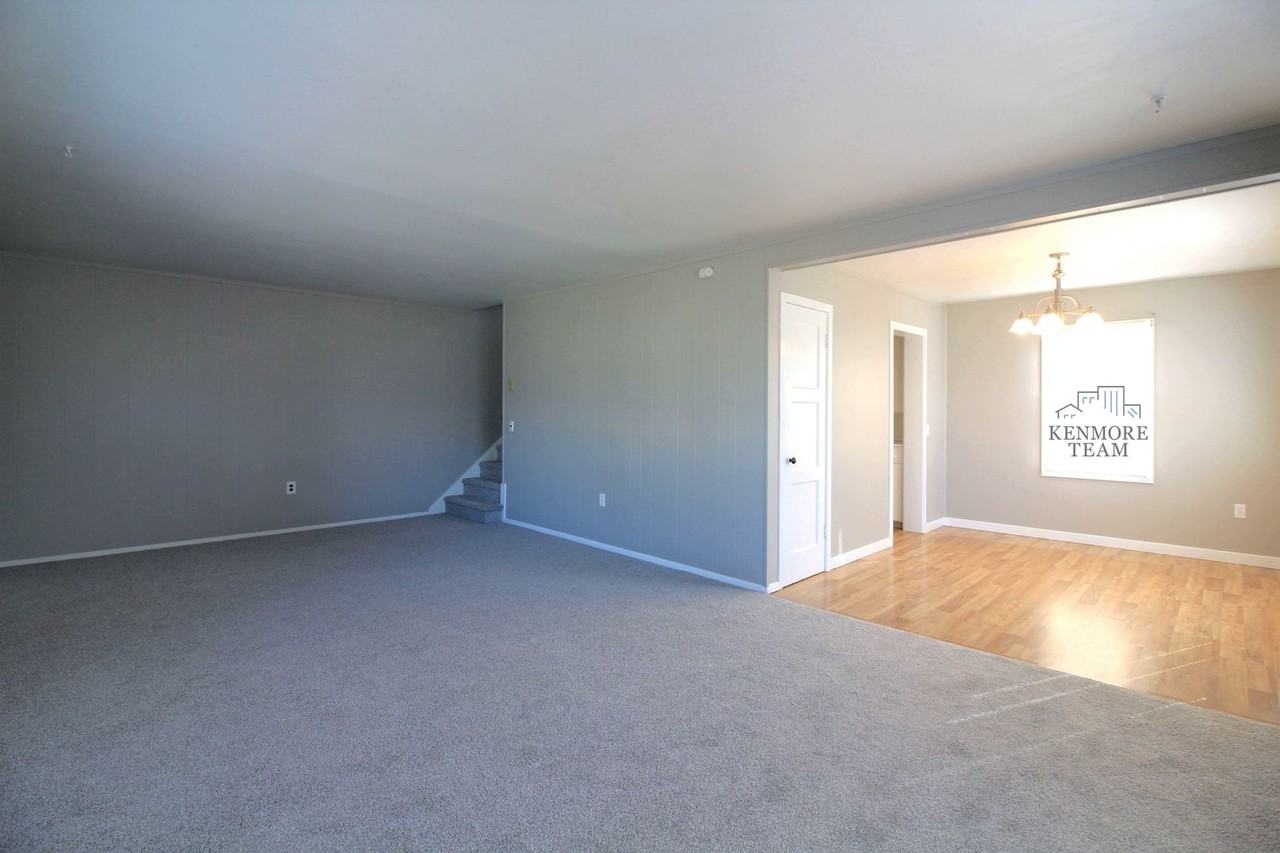 1207 Swift Blvd - Photo 5 of 12
