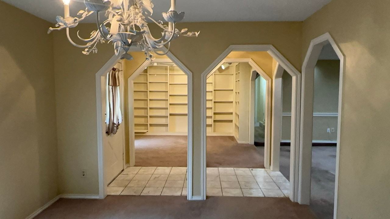 4008 Alava Dr - Photo 5 of 27