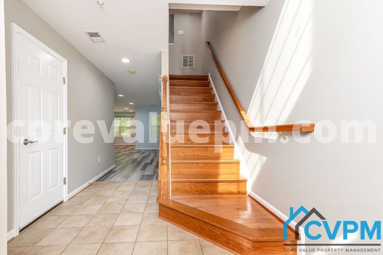 806 Emory Ct - Photo 3 of 29