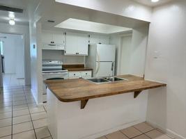 featured image of 729 Sw 39th St