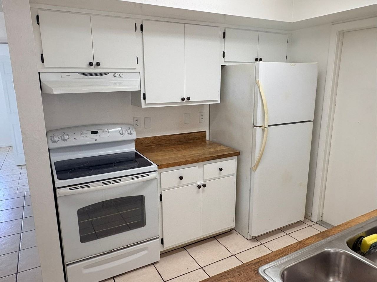 729 Sw 39th St - Photo 2 of 16