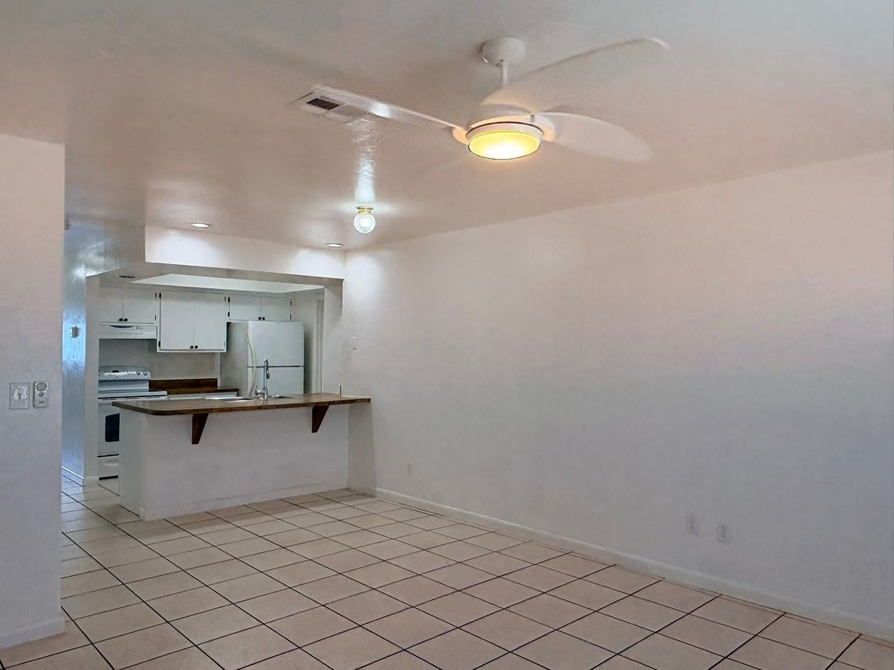 729 Sw 39th St - Photo 4 of 16
