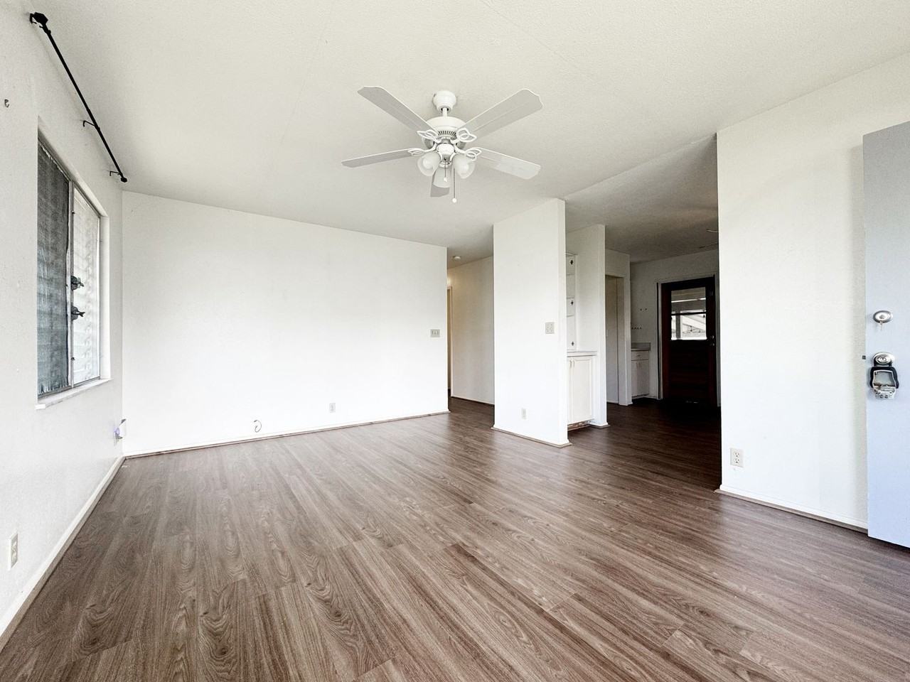 608 Maluniu Ave - Photo 5 of 17