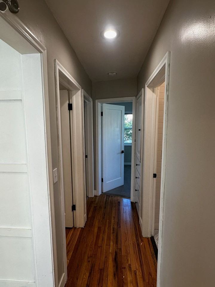 1638 E 3150 S - Photo 5 of 31