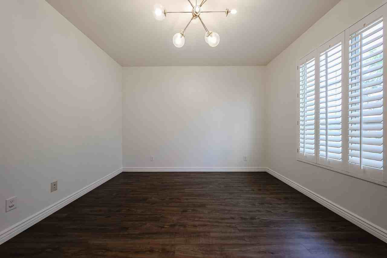 2744 E Donato Dr - Photo 3 of 43