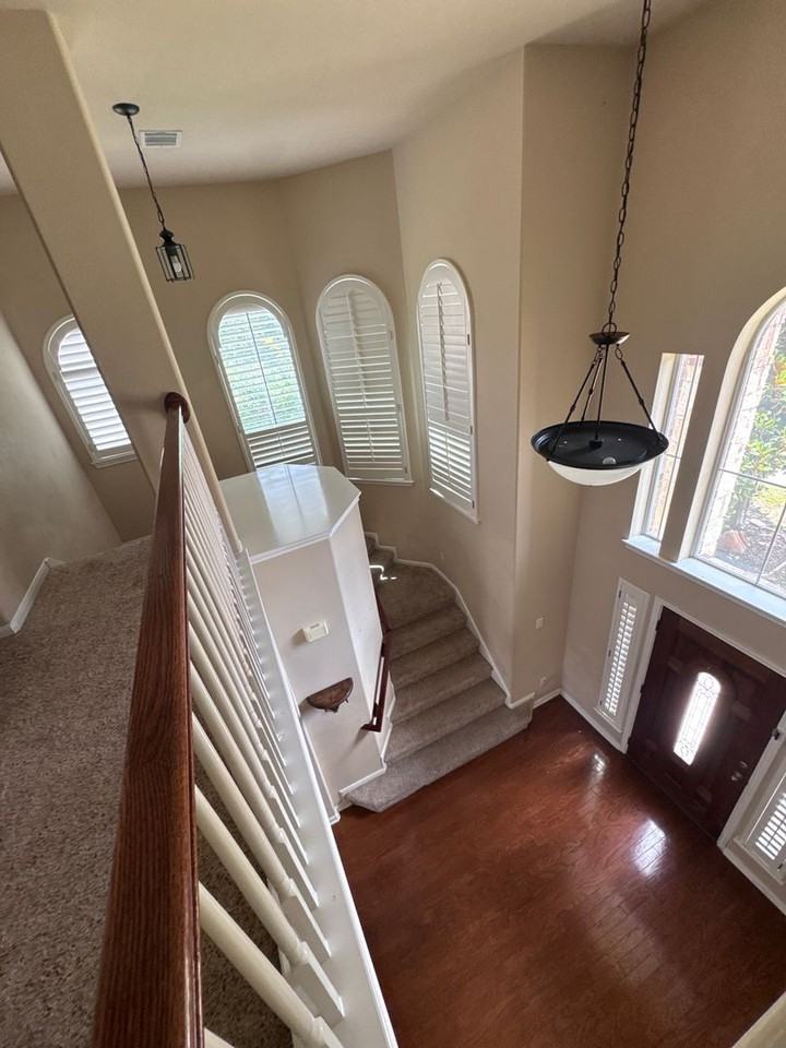 8707 Roswell Rdg - Photo 6 of 19