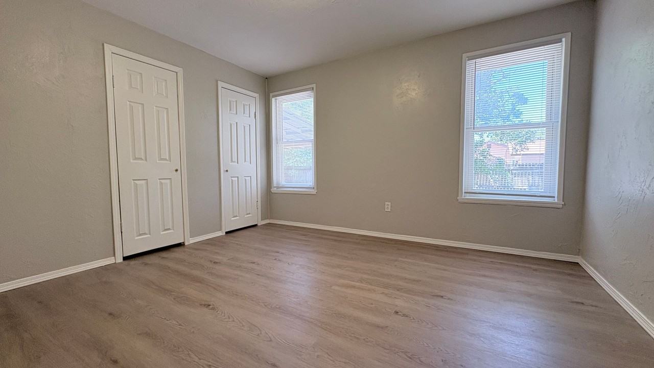 305 Swinging Spear Rd - Photo 7 of 16