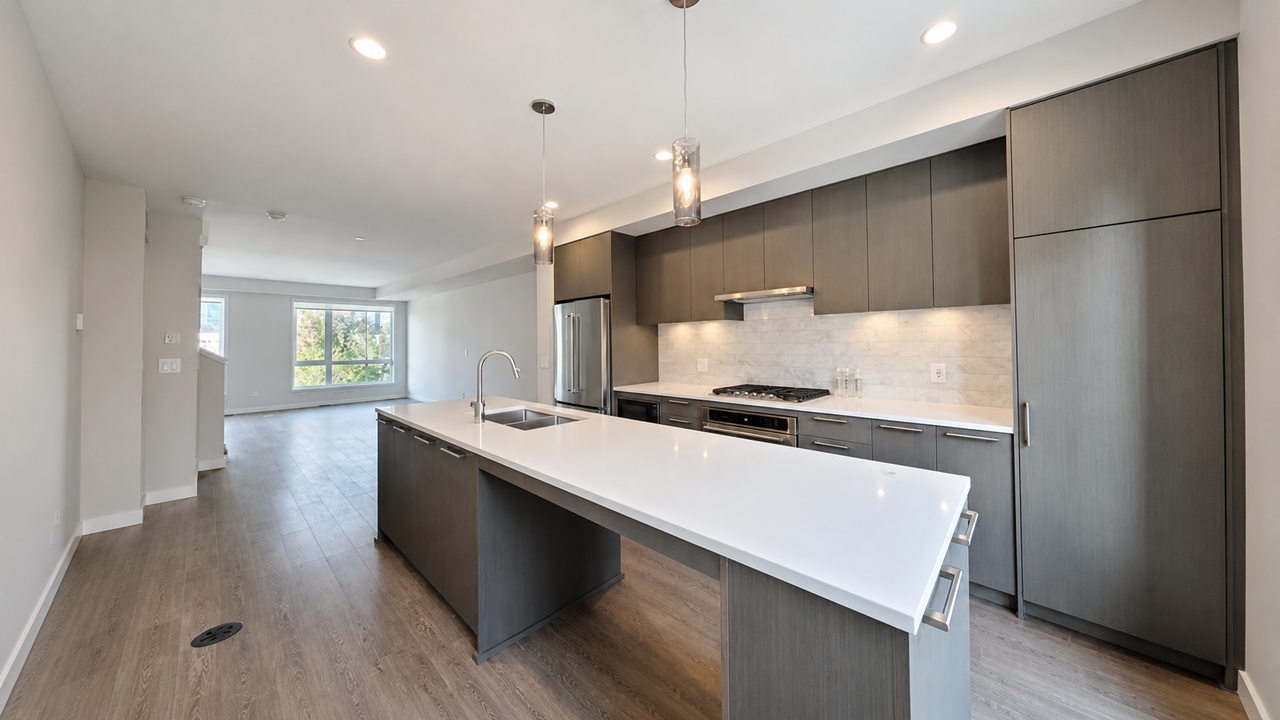 4738 Hemlock Way #202 - Photo 4 of 22