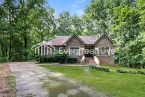 featured image of 533 Wynn Rd