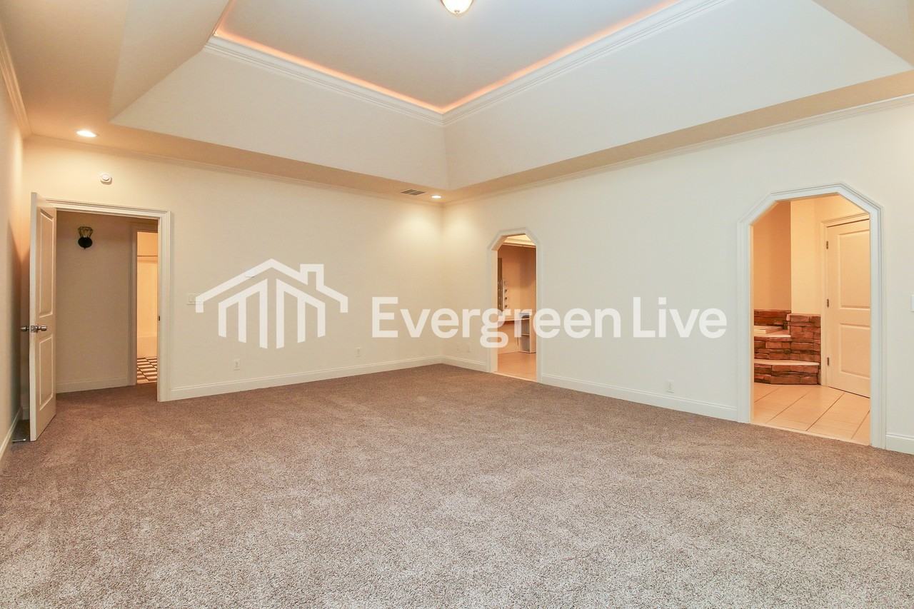 533 Wynn Rd - Photo 7 of 15