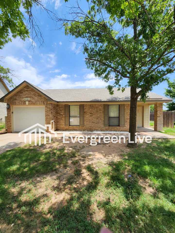 2102 Santa Clara Ct - Photo 2 of 21