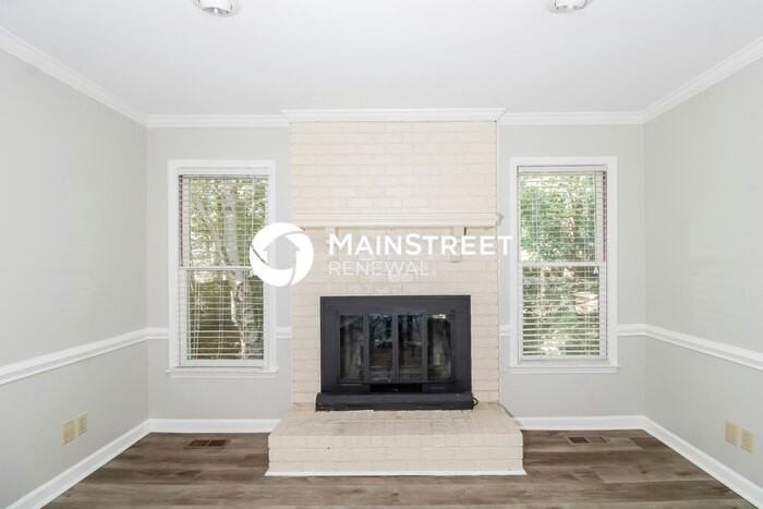 1607 Whites Mill Rd - Photo 5 of 17