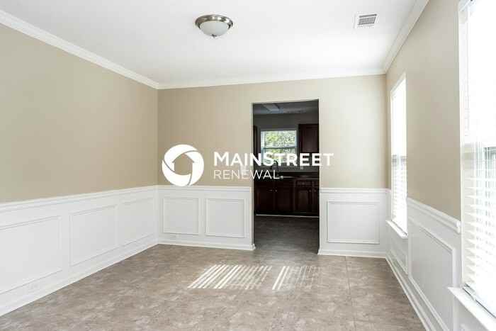 4114 Sitka Dr - Photo 3 of 15