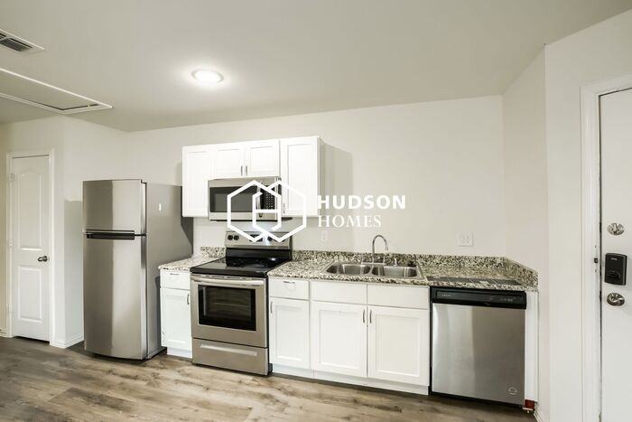 407 County Line Rd #A - Photo 4 of 14