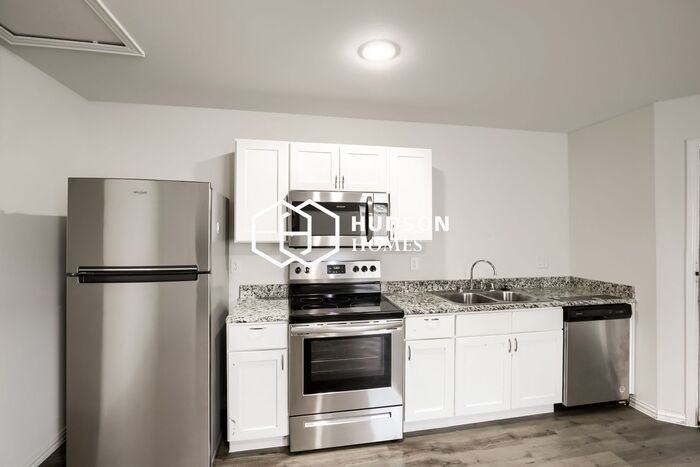 407 County Line Rd #A - Photo 5 of 14